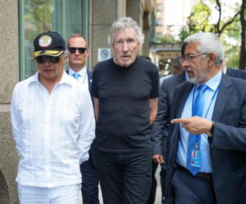 Presidente Petro y Roger Waters. / Foto: Presidencia.