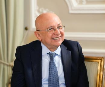 Ministro Eduardo Montealegre.