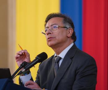 Presidente señala que en la Fiscalía del gobierno Duque hubo un “acuerdo” para encubrir corrupción en la SAE de Antioquia