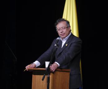 Presidente Petro propone a Cali como sede de cumbre CELAC-África