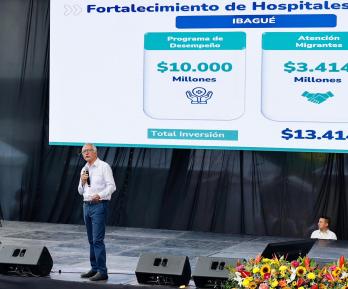 El #Minsalud, Guillermo Alfonso Jaramillo, anunció desde la Plaza Murillo Toro que ya se están recuperando los puestos de salud que por años estuvieron cerrados y en abandono. 