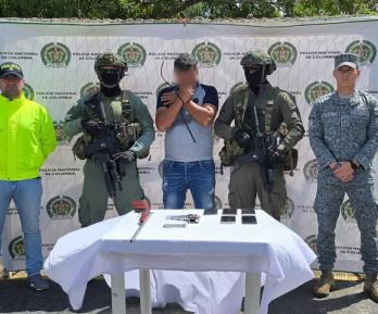 Capturan a alias 'El Viejo', presunto intermediario clave en el atentado contra Miguel Uribe