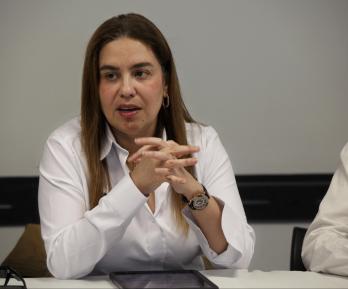 Ministra encargada de Minas y Energía, Karen Schutt.