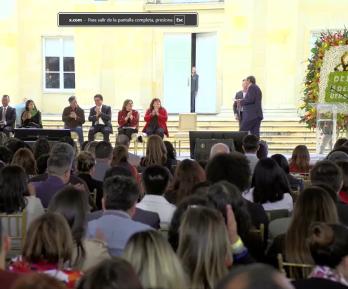 Presidente Petro en acto de perdón por parte del Estado hacia el Colectivo de Abogados “José Alvear Restrepo” (CAJAR)