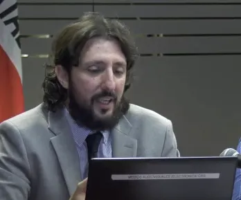 Líder antifeminista que negaba la violencia de género es denunciado por doble feminicidio