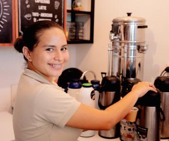 El primer mandatario celebró que en septiembre de 2025, Colombia alcanzó su menor tasa de desempleo en lo que va del siglo: 8,2%. Las mujeres lideraron el aumento del empleo con 5,5%. 