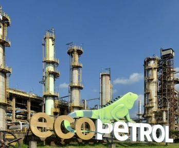 De acuerdo con el informe, Ecopetrol logró ganancias operativas por $12,2 billones, con un margen del 41%, y avanzó en transición energética y refinación. 