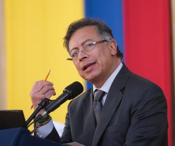 Presidente Petro rechaza llamado de censura en X