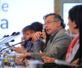 "Nuestros aliados entienden que el futuro está en energías limpias, no en petróleo": presidente traza mapa de alianzas regionales