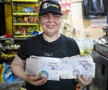 Familias beneficiadas con paneles solares. / Foto: Redes.