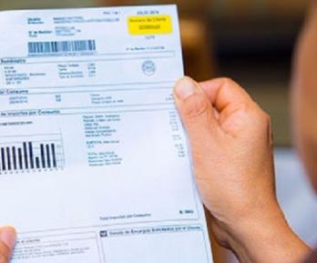 Proponen eliminar estratificación en tarifas de luz y cobrar según consumo