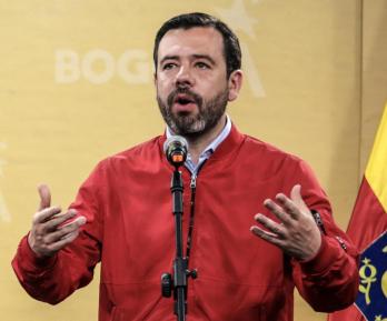 Con la persistencia de robos en TransMilenio, la percepción de inseguridad en Bogotá alcanzó un 62%, su nivel más alto desde 2008, según La reciente encuesta de Bogotá Cómo Vamos. 