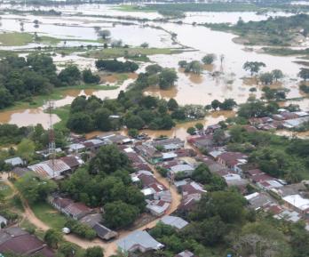 Colombia aprueba ley pionera que reconoce víctimas del desplazamiento forzado por cambio climático 