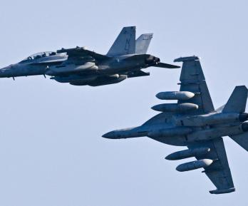 EE. UU. iniciará operación aérea en Manta pese al rechazo popular a bases militares extranjeras en Ecuador 