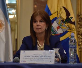 El legado jurídico de María Victoria Calle es recordado por su voto en contra del referendo que buscaba una nueva reelección presidencial del expresidente Álvaro Uribe Vélez.