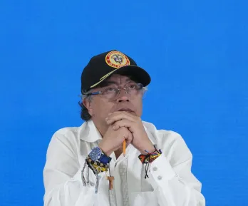 Petro llama a la unidad del Caribe contra el asedio militar de Estados Unidos.