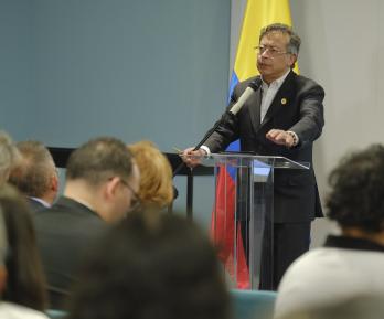 Presidente Petro solicita corrección a revista británica sobre política de salud: "solo la mala información puede provocar un artículo así”