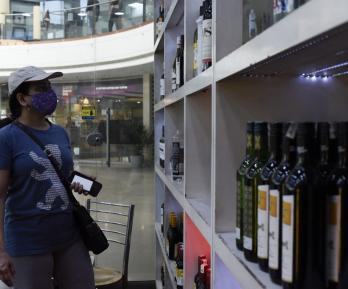 Invima anuncia nuevo marco sanitario para bebidas alcohólicas.