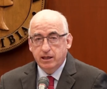 imagen del gerente general del Banco de la República, Leonardo Villar Gómez