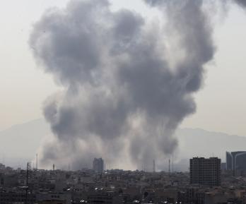 Ataque conjunto de Estados Unidos e Israel contra Irán deja al menos 24 muertos, incluidos víctimas de bombardeo a una escuela