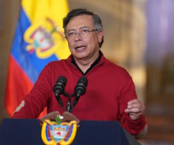 Aprobación del presidente Petro sube a 49,1 % en febrero de 2026, según la reciente encuesta Invamer