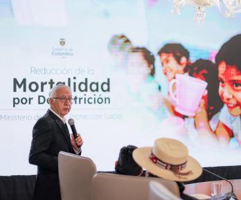 Gobierno defiende modelo de prevención en salud: "no hay un caos"