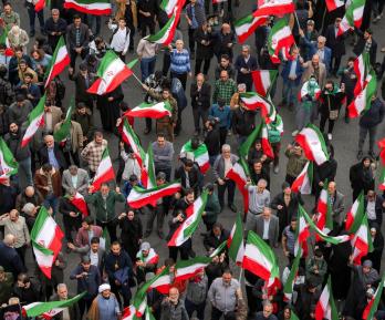 Ataque de EE. UU. e Israel contra Irán desata reacciones globales.