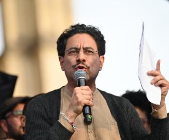 Candidato, Iván Cepeda, denuncia campaña de desprestigio y persecución en el actual escenario electoral