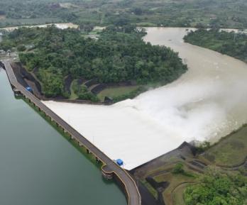 Gobierno logró que Represa de Urrá se comprometiera a reparar comunidades afectadas por inundaciones en Córdoba