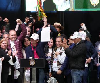 Petro envía al Consejo de Estado decreto de salario vital sin cambios.