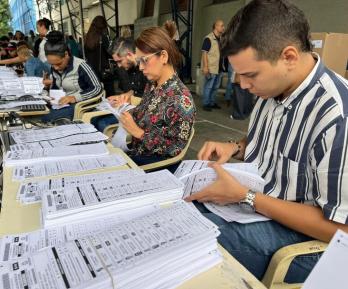 Denuncian fraude y desaparición de miles de votos en escrutinios de Antioquia