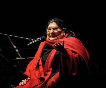 Familia de Mercedes Sosa pide renuncia de funcionario de Milei tras comentarios de odio contra la cantautora argentina