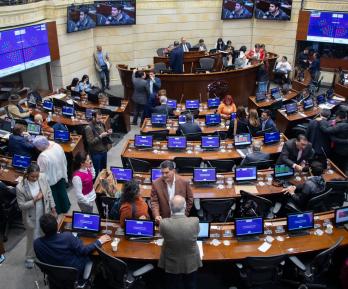 Pacto Histórico es el único partido con mayoría de mujeres, concentrando el 43,3 % de las senadoras electas