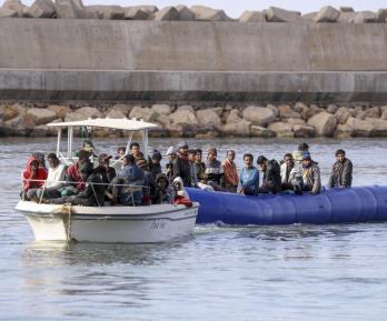Parlamento Europeo aprueba centros de detención para migrantes.