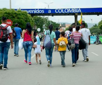 Colombia amplía hasta diciembre el plazo para regularizar a migrantes venezolanos que cuidan menores de edad