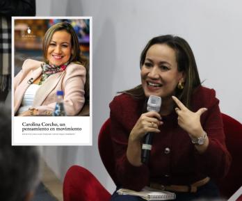 Carolina Corcho y el libro un pensamiento en movimiento. / Fotos: Nairo Jacanamijoy y X Carolina Corcho.