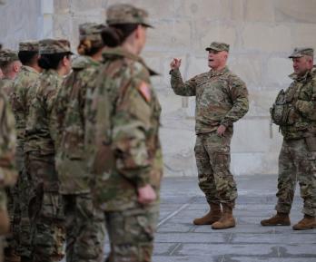 Ejecutivos de empresas ahora son integrantes de las reservas del Ejército de EE.UU. / Foto: AFP.