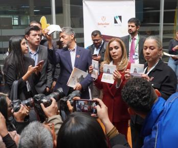Colombia estrena nuevo modelo de pasaporte: producción pasa a manos del Estado