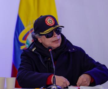 Noboa le está entregando la frontera a la mafia: Petro sobre Ecuador.