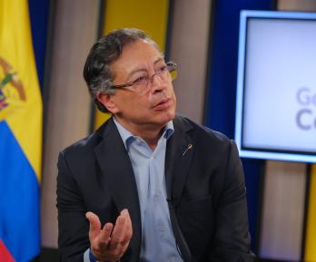 Presidente Petro señala a Carrasquilla de promover temores de crisis fiscal con intereses políticos