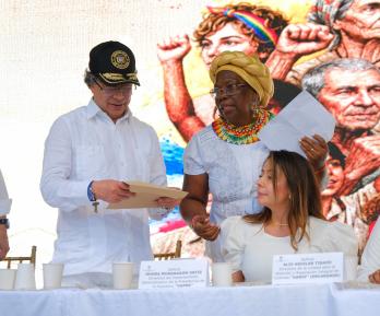  Petro anuncia recorte a los más ricos y nueva reforma tributaria