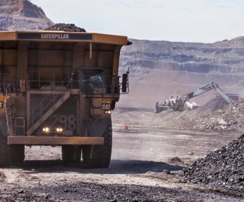 Exportación ilegal de oro: Petro propone reforma minera