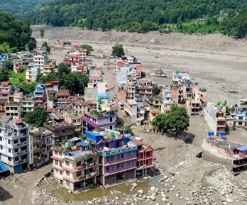 Avalancha en Nepal y China ya deja más de 530 fallecidos y 1400 desaparecidos 