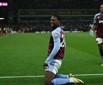 ¡Al-rescate-Jhon-Jader-Duran-marco-doblete-en-vibrante-empate-entre-Aston-Villa-y-Liverpool.jpg
