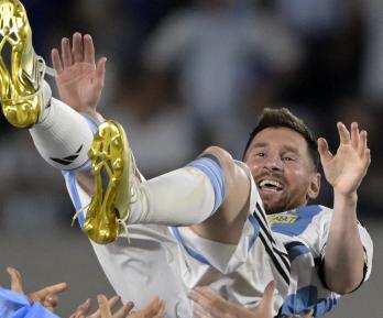 Lionel-Messi-sigue-aumentando-su-leyenda_-marco-el-gol-800-de-su-carrera.jpg