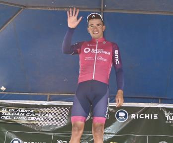 Robinson-Chalapud-ganador-etapa-9-vuelta-a-colombia.jpg