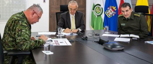 MinDefensa niega recorte en presupuesto para compra de gasolina