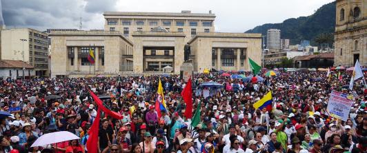 Fecode levanta el paro de maestros tras hundimiento de la Ley Estatutaria de Educación