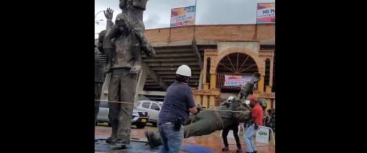 Monumento caído de César Rincón