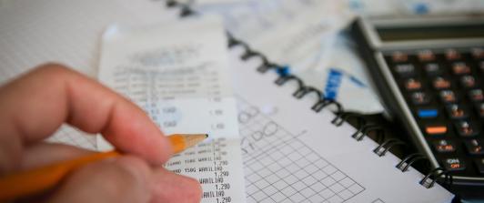 ¿Quiénes declaran renta en agosto de 2024? Conoce plazos y obtén asesoría de la DIAN.